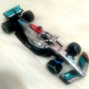 Burango Mercedes AMG Petronas F1 W13 E Racing Formula 1 F1 Scale 1:43